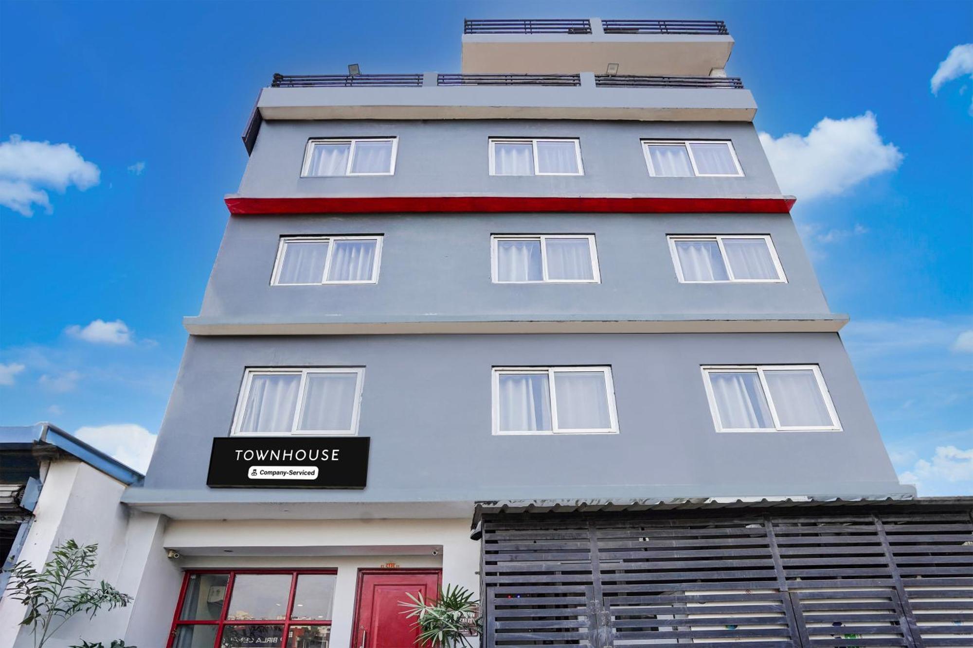 Super Townhouse Gomti Nagar Sector 6 Near Ekana Stadium Lucknow Exterior photo