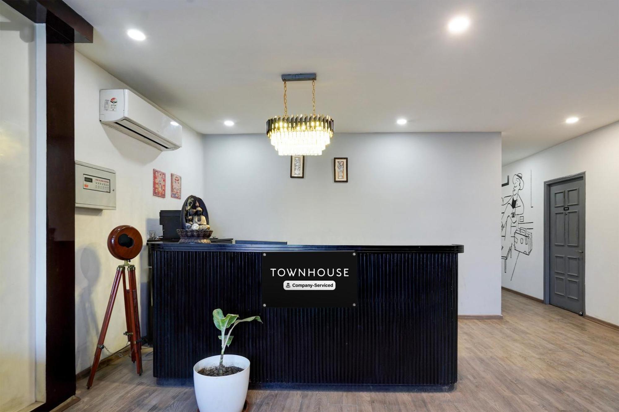 Super Townhouse Gomti Nagar Sector 6 Near Ekana Stadium Lucknow Exterior photo
